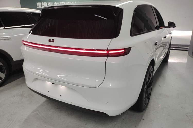 Used Li Auto L6 2024 Pro Model Rear Right 45 Deg