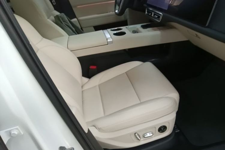 Used Li Auto L6 2024 Pro Model Right Front Seat
