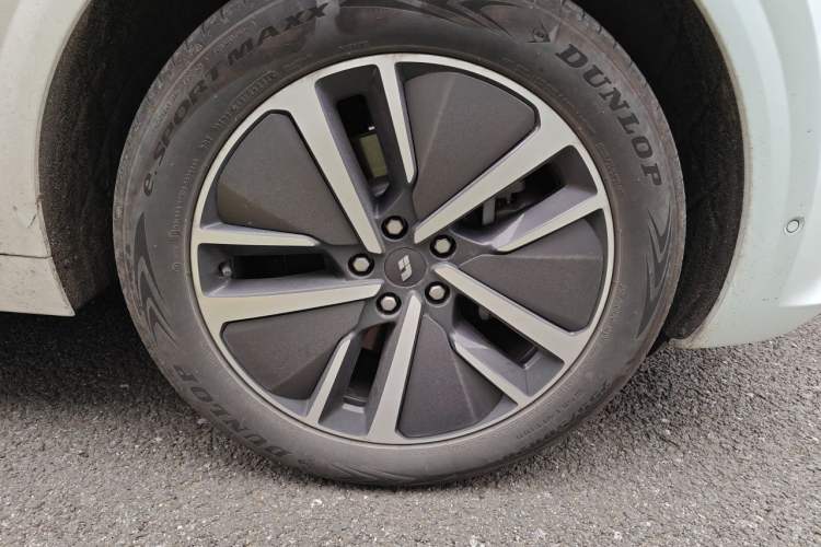 Used Li Auto L6 2024 Max Right Front Wheel Hub