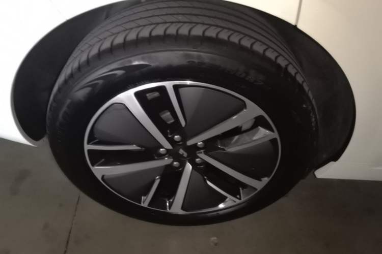 Used Li Auto L6 2024 Max Right Rear Wheel Hub