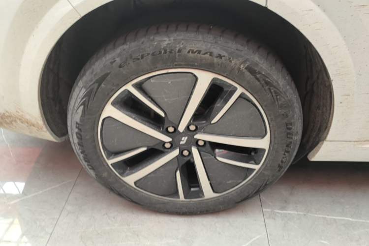 Used Li Auto L6 2024 Max Right Rear Wheel Hub