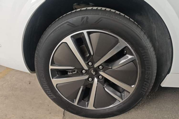 Used Li Auto L6 2024 Pro Model Right Rear Wheel Hub