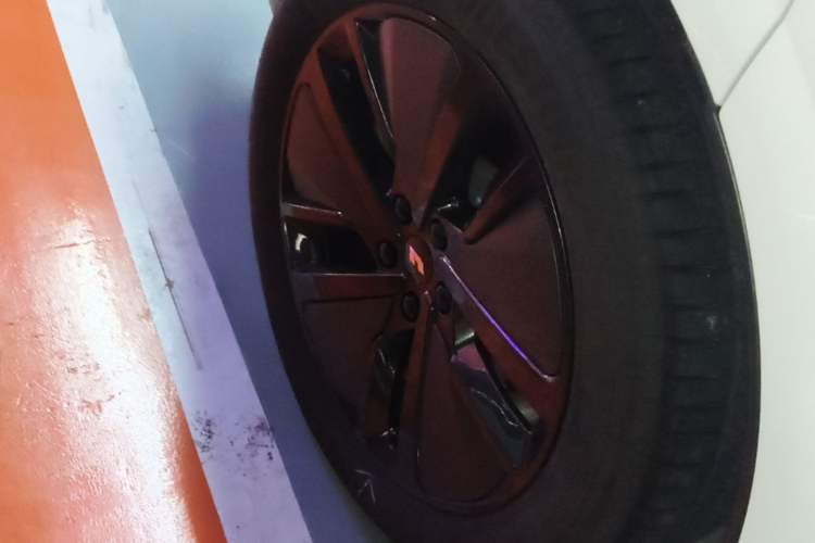 Used Li Auto L6 2024 Pro Model Right Rear Wheel Hub
