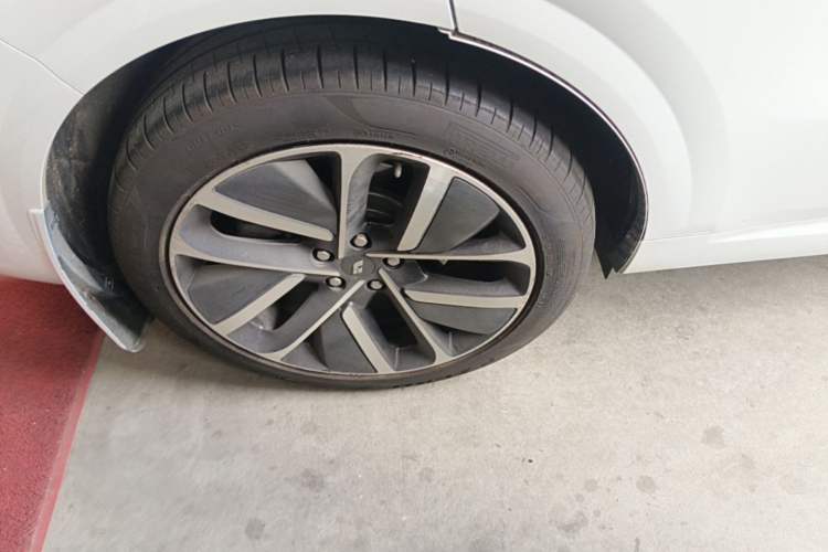 Used Li Auto L6 2024 Max Right Rear Wheel Hub