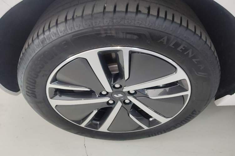 Used Li Auto L6 2024 Pro Model Right Rear Wheel Hub