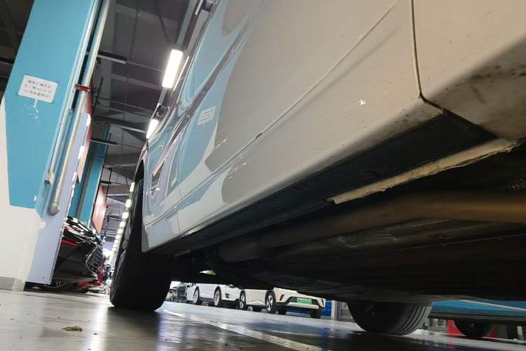 Used Li Auto L6 2024 Pro Model Right Side Sill