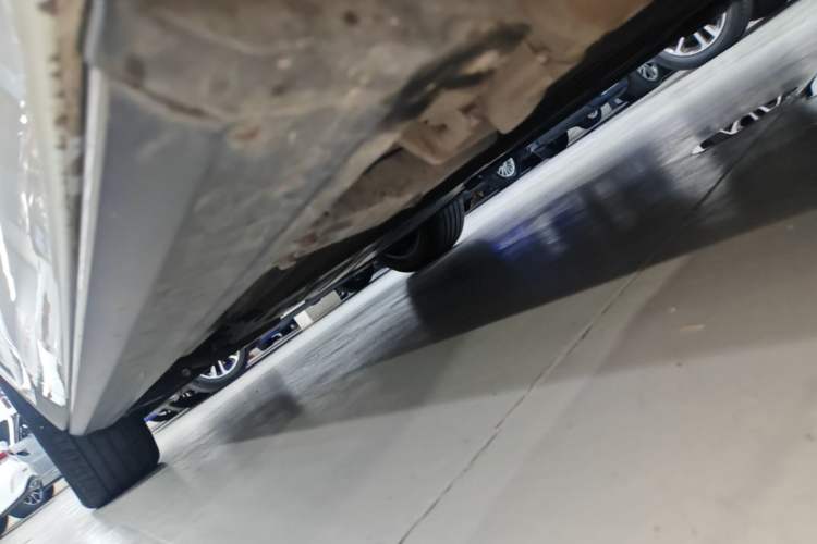 Used Li Auto L6 2024 Pro Model Right Side Sill