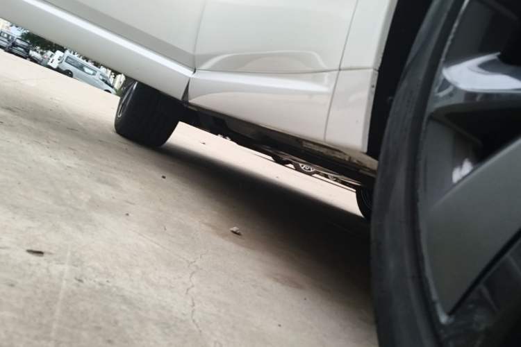 Used Li Auto L6 2024 Pro Model Right Side Sill