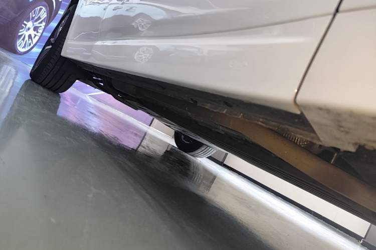 Used Li Auto L6 2024 Pro Model Right Side Sill