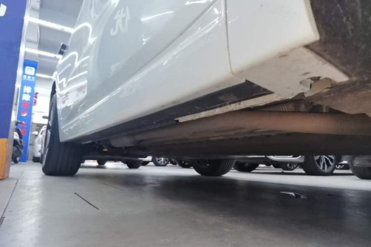 Used Li Auto L6 2024 Pro Model Right Side Sill