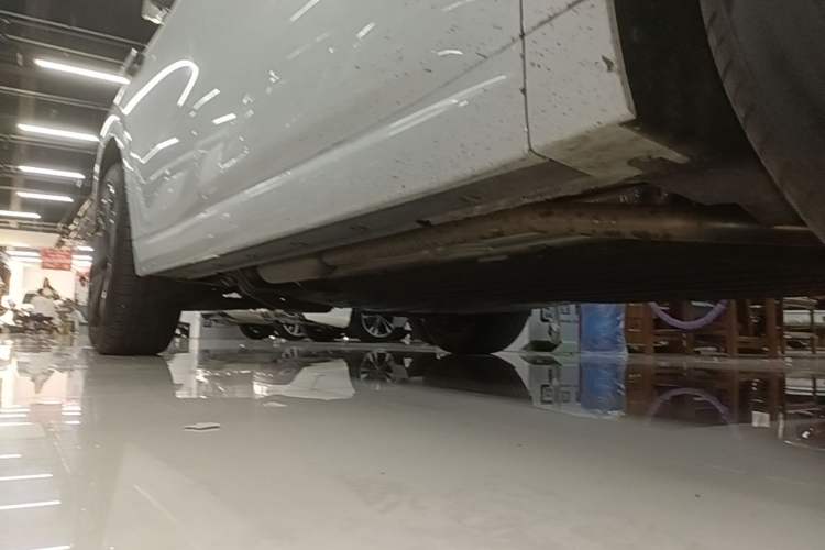 Used Li Auto L6 2024 Pro Model Right Side Sill