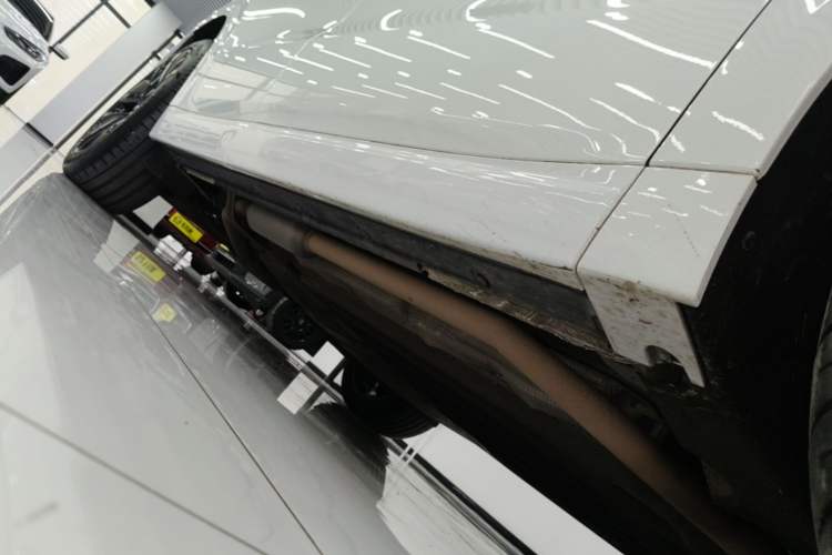 Used Li Auto L6 2024 Pro Model Right Side Sill