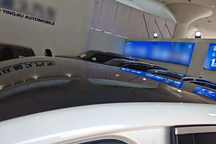 Used Li Auto L6 2024 Pro Model Roof