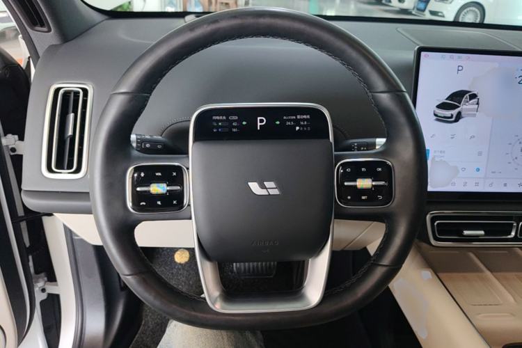 Used Li Auto L6 2024 Pro Model Steering Wheel
