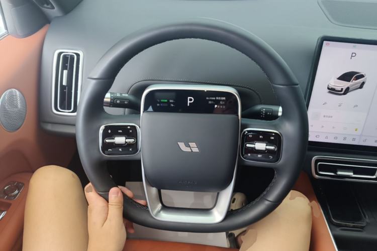 Used Li Auto L6 2024 Pro Model Steering Wheel