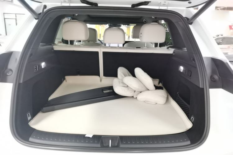 Used Li Auto L6 2024 Pro Model Trunk
