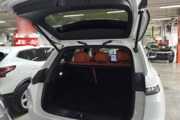 Used Li Auto L6 2024 Max Trunk