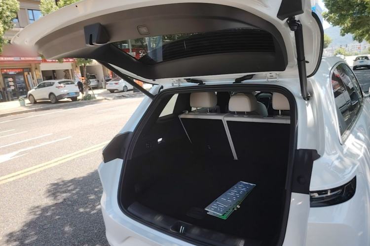 Used Li Auto L6 2024 Pro Model Trunk