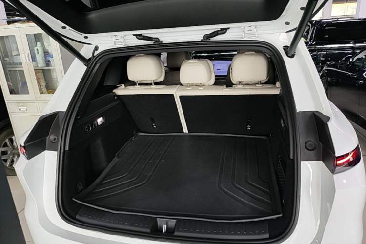 Used Li Auto L6 2024 Max Trunk
