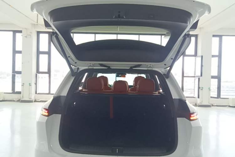 Used Li Auto L6 2024 Pro Model Trunk