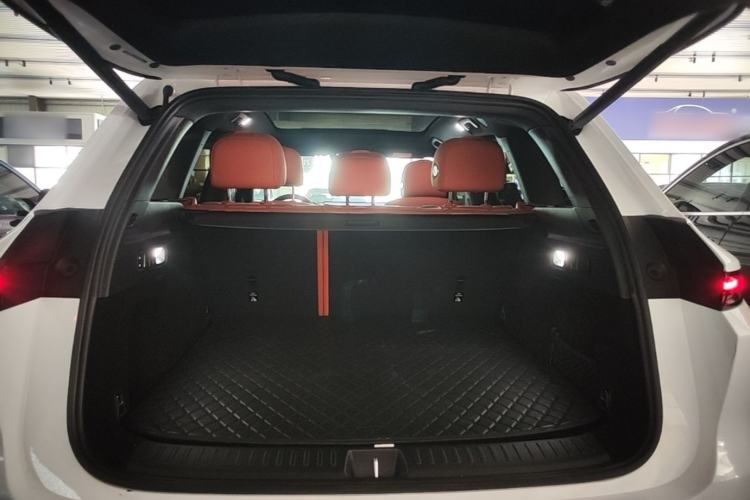 Used Li Auto L6 2024 Pro Model Trunk