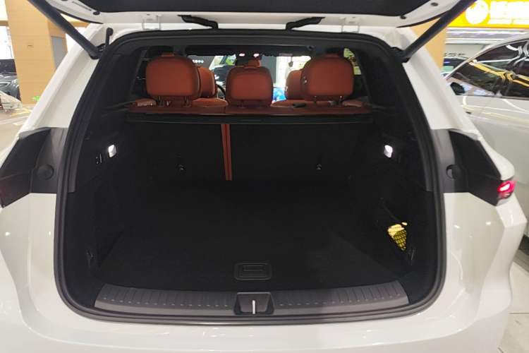 Used Li Auto L6 2024 Pro Model Trunk
