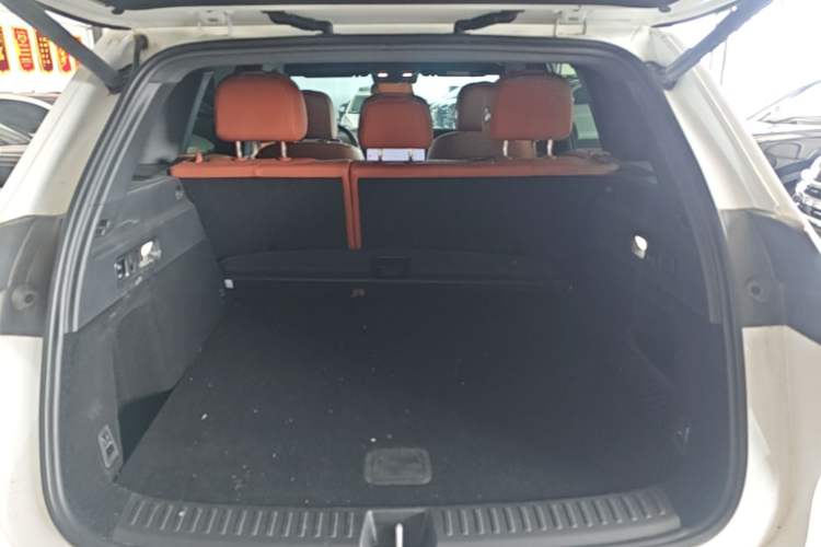 Used Li Auto L6 2024 Pro Model Trunk