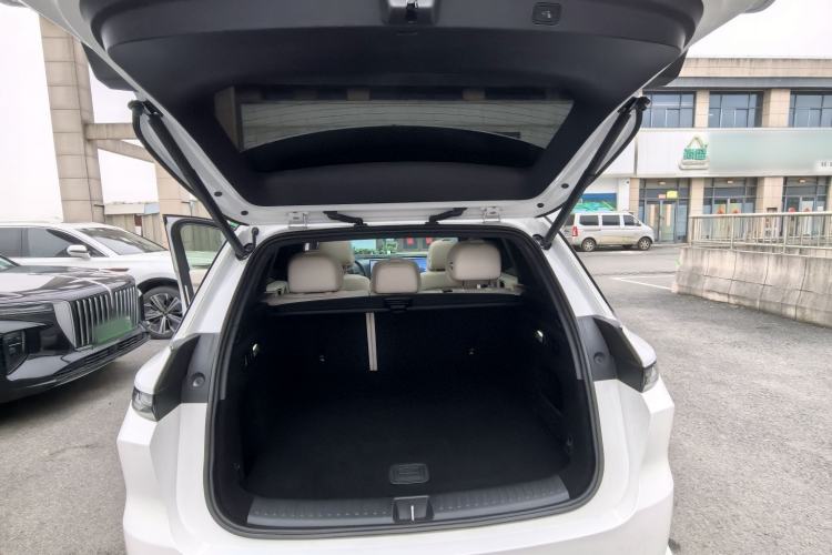 Used Li Auto L6 2024 Pro Model Trunk