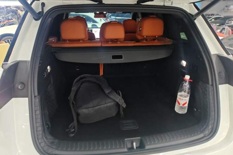 Used Li Auto L6 2024 Pro Model Trunk