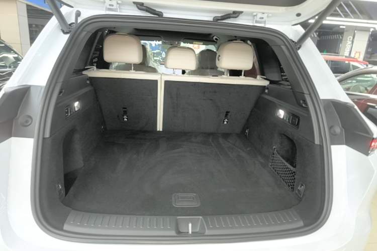 Used Li Auto L6 2024 Pro Model Trunk