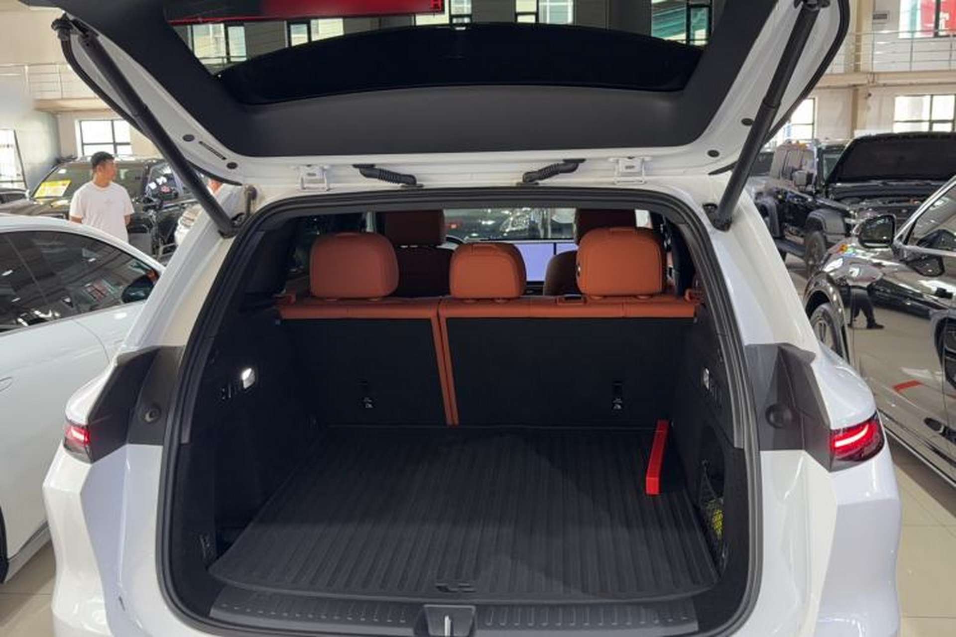 Used Li Auto L6 2024 Pro Model Trunk