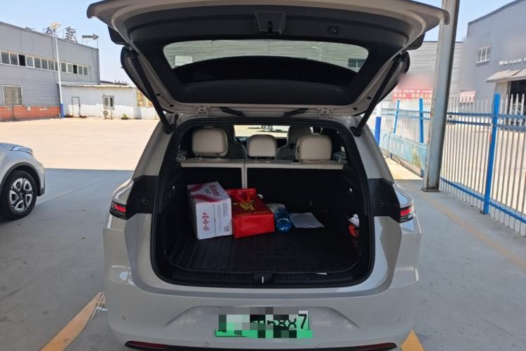 Used Li Auto L6 2024 Pro Model Trunk