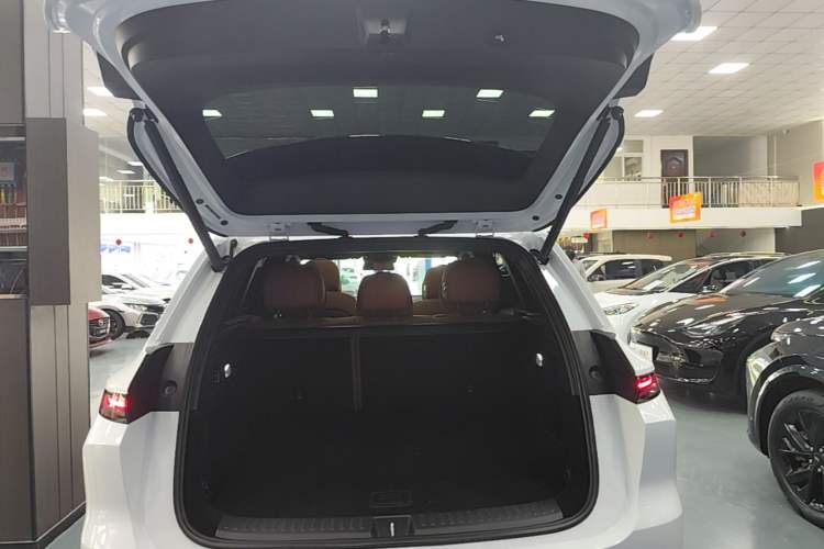 Used Li Auto L6 2024 Pro Model Trunk