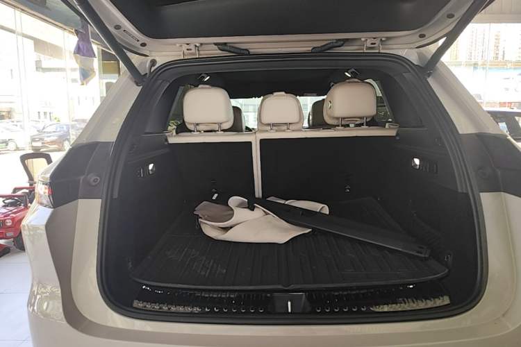 Used Li Auto L6 2024 Max Trunk