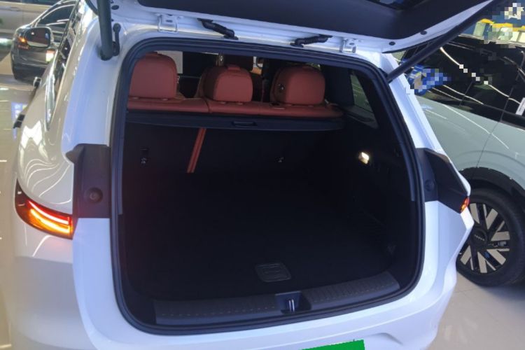 Used Li Auto L6 2024 Max Trunk