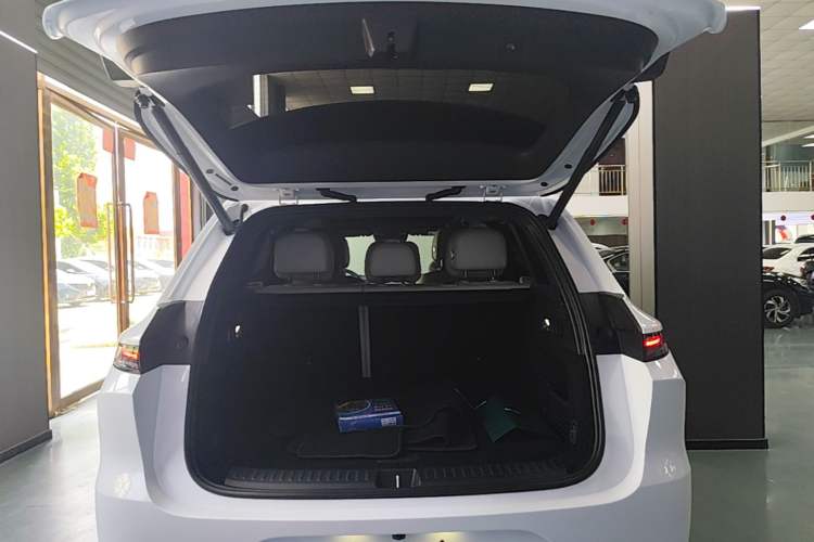Used Li Auto L6 2024 Pro Model Trunk