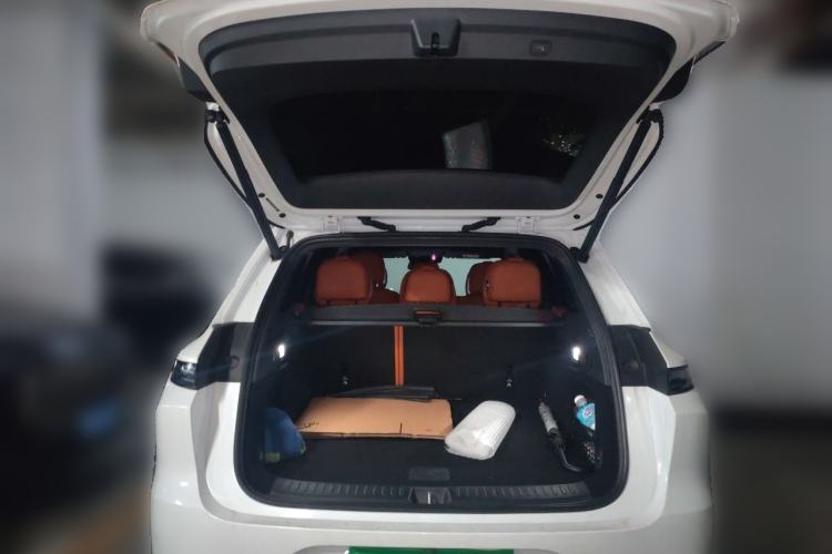 Used Li Auto L6 2024 Pro Model Trunk