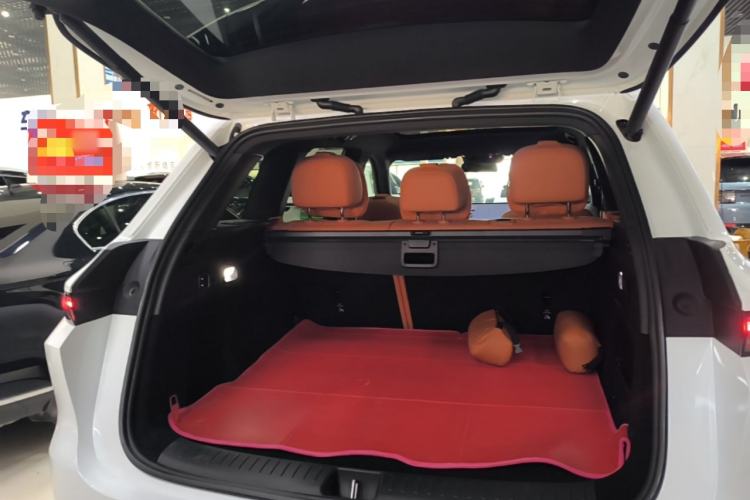 Used Li Auto L6 2024 Pro Model Trunk