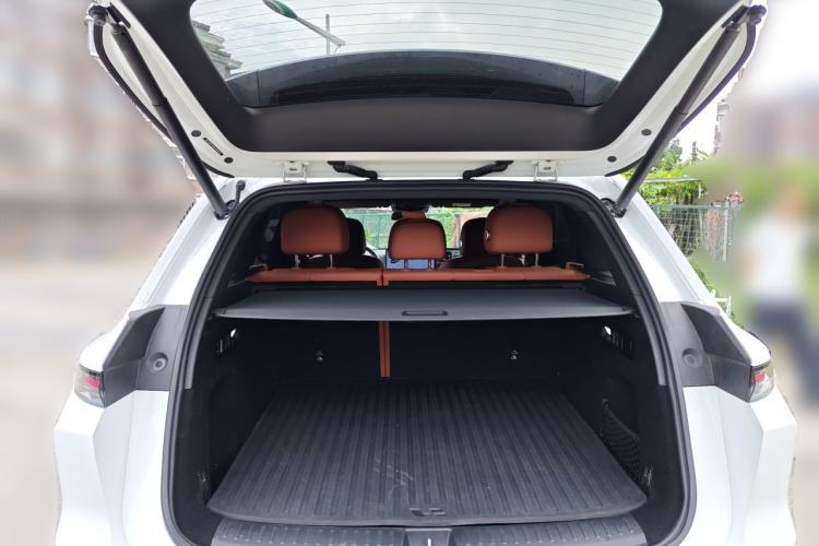 Used Li Auto L6 2024 Pro Model Trunk
