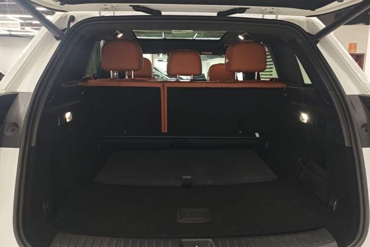 Used Li Auto L6 2024 Pro Model Trunk