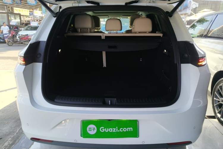 Used Li Auto L6 2024 Pro Model Trunk