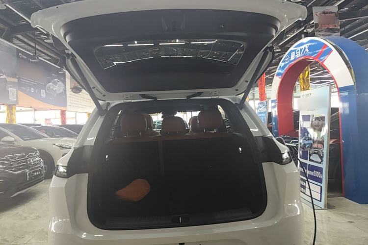 Used Li Auto L6 2024 Pro Model Trunk