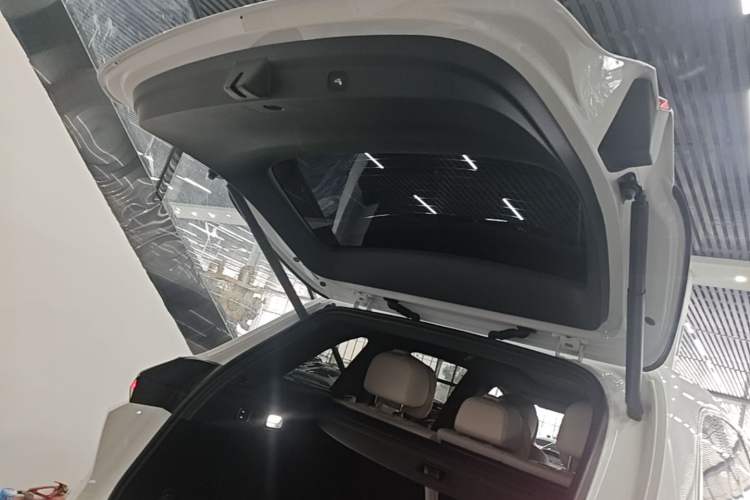 Used Li Auto L6 2024 Pro Model Trunk