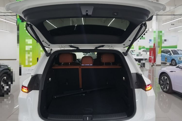 Used Li Auto L6 2024 Pro Model Trunk