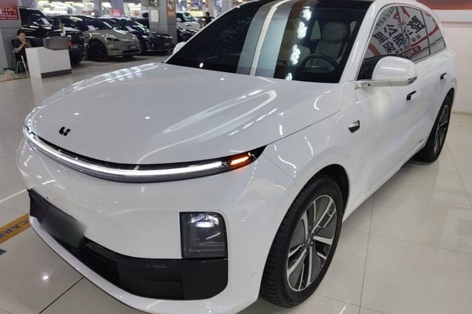 Li Auto L6 2024