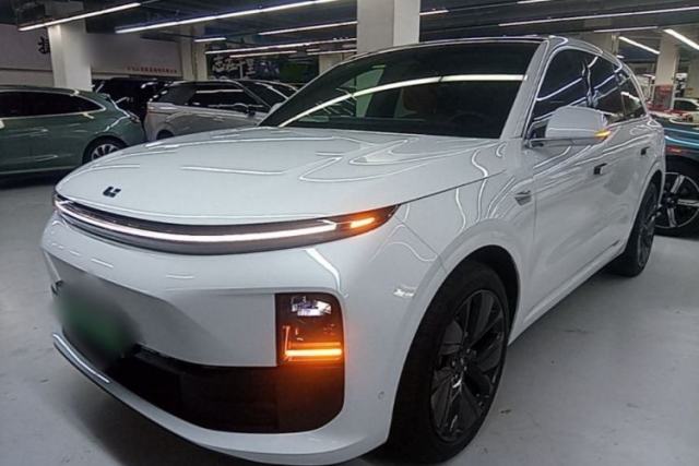 Li Auto L6 2024 Pro Model с пробегом