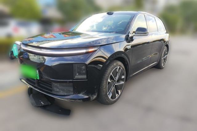 Ojetý Li Auto L6 2025 Max Smart Refresh Edition