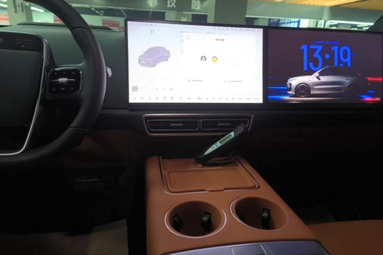 Used Li Auto L6 2025 Pro Smart Refresh Edition Audio And AC Panel