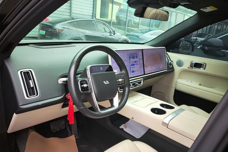Used Li Auto L6 2025 Pro Smart Refresh Edition Center Console