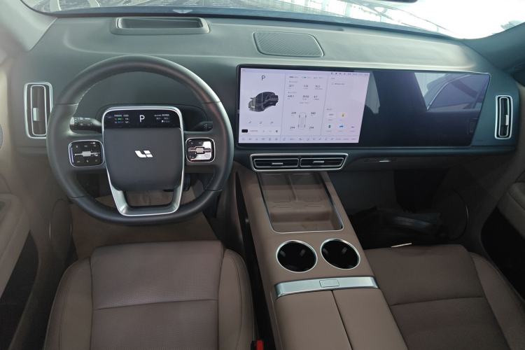 Used Li Auto L6 2025 Pro Smart Refresh Edition Center Console